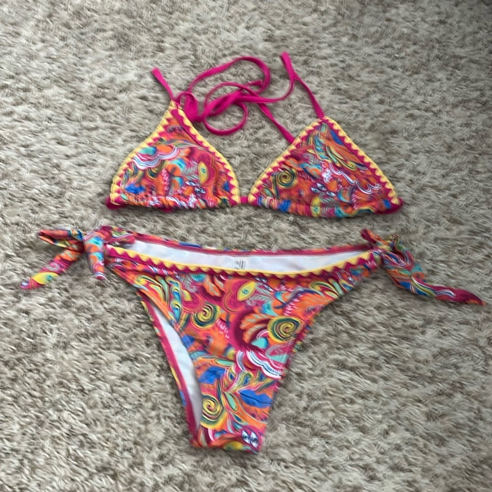 Women’s multicolor triangle bikini size small